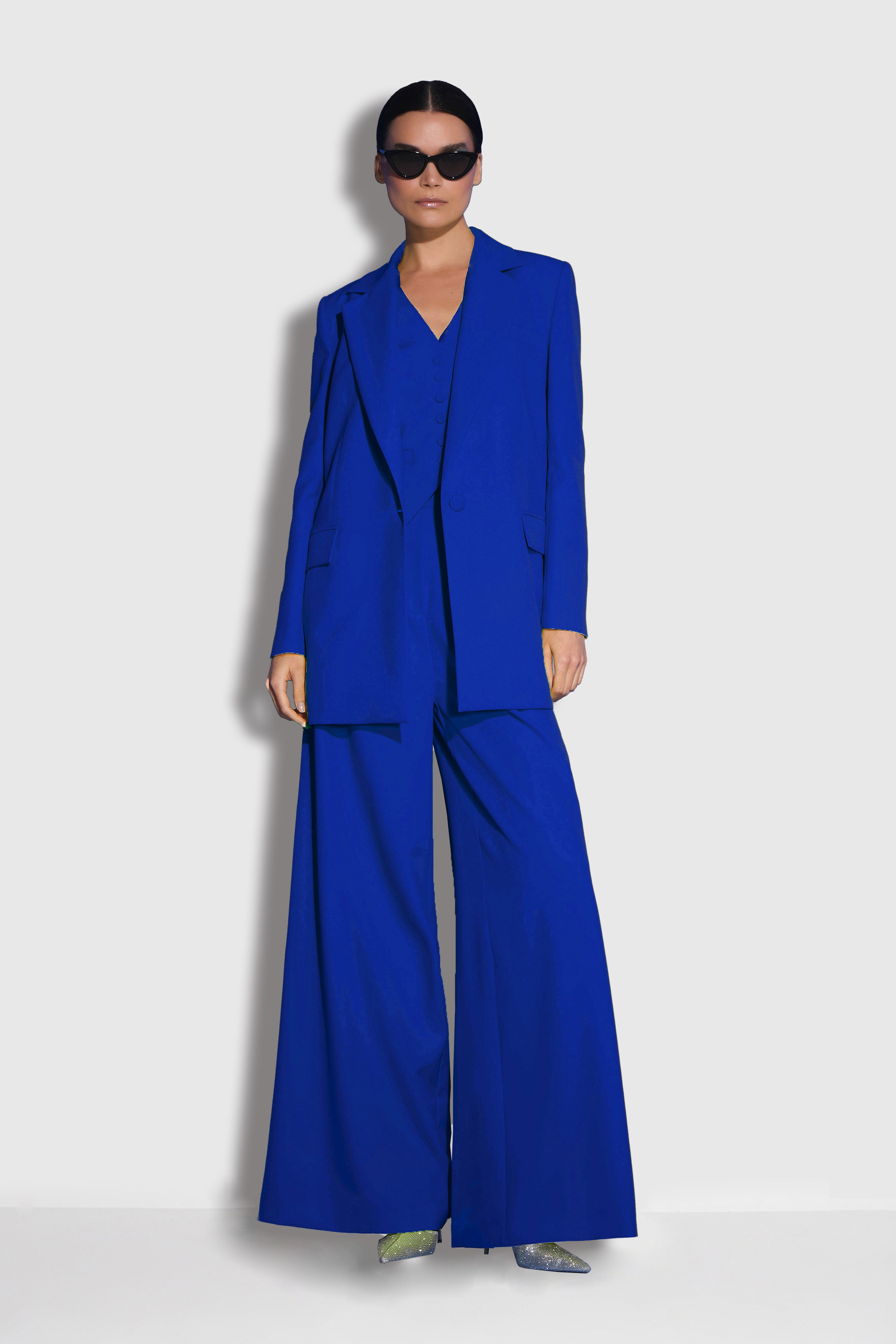 DELTA VEST & MIRA JACKET & CALVA TROUSERS SUIT
