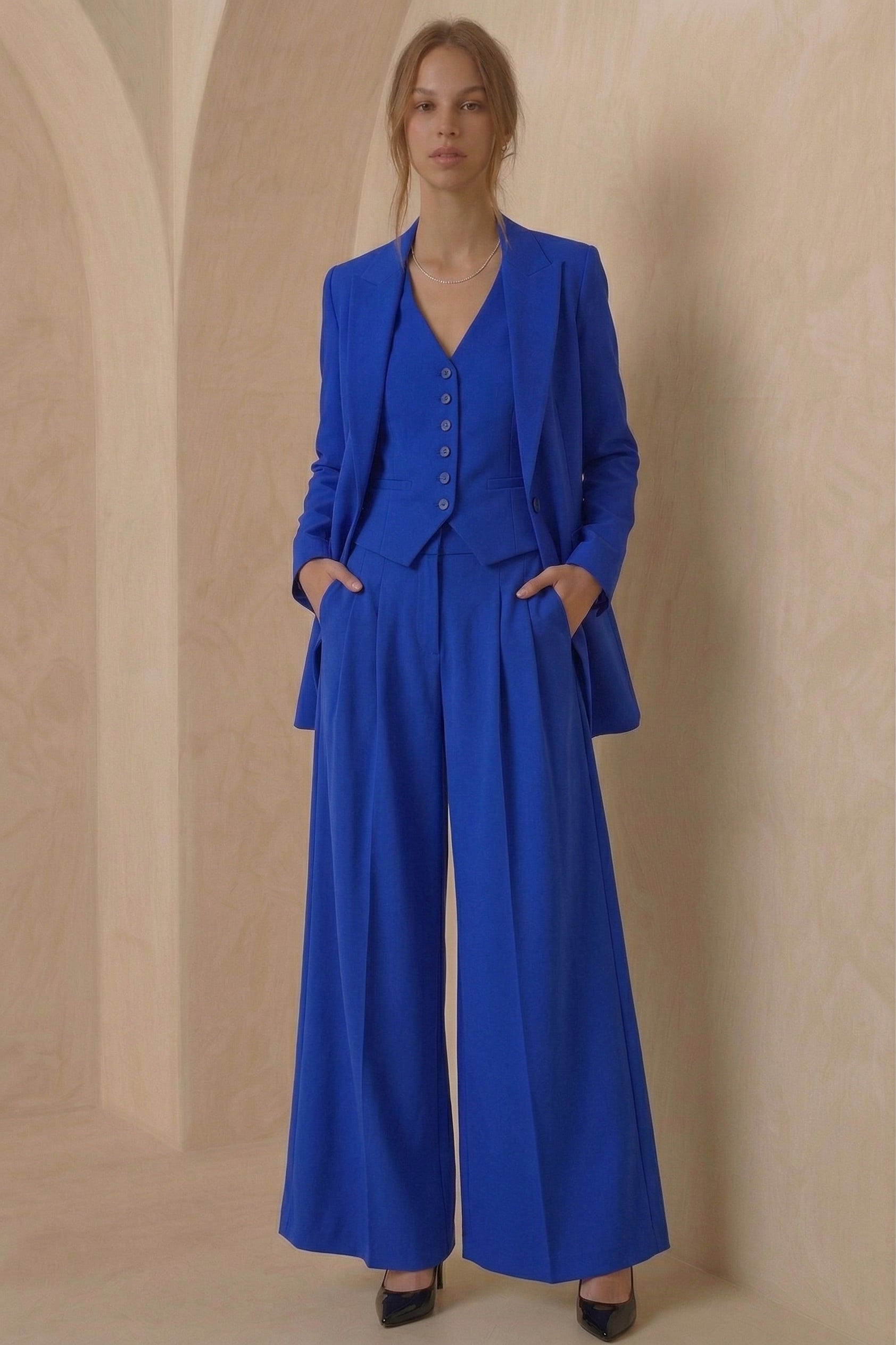 DELTA VEST & MIRA JACKET & CALVA TROUSERS SUIT
