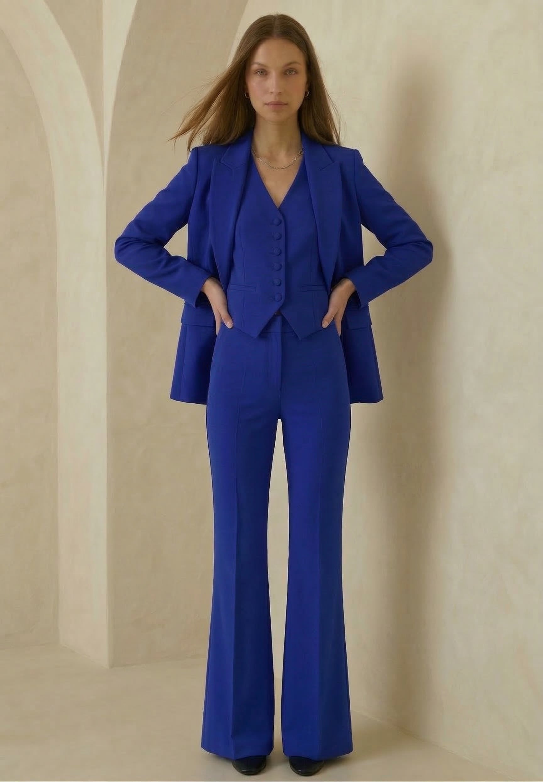 DELTA VEST & MIRA JACKET & CALVA TROUSERS SUIT