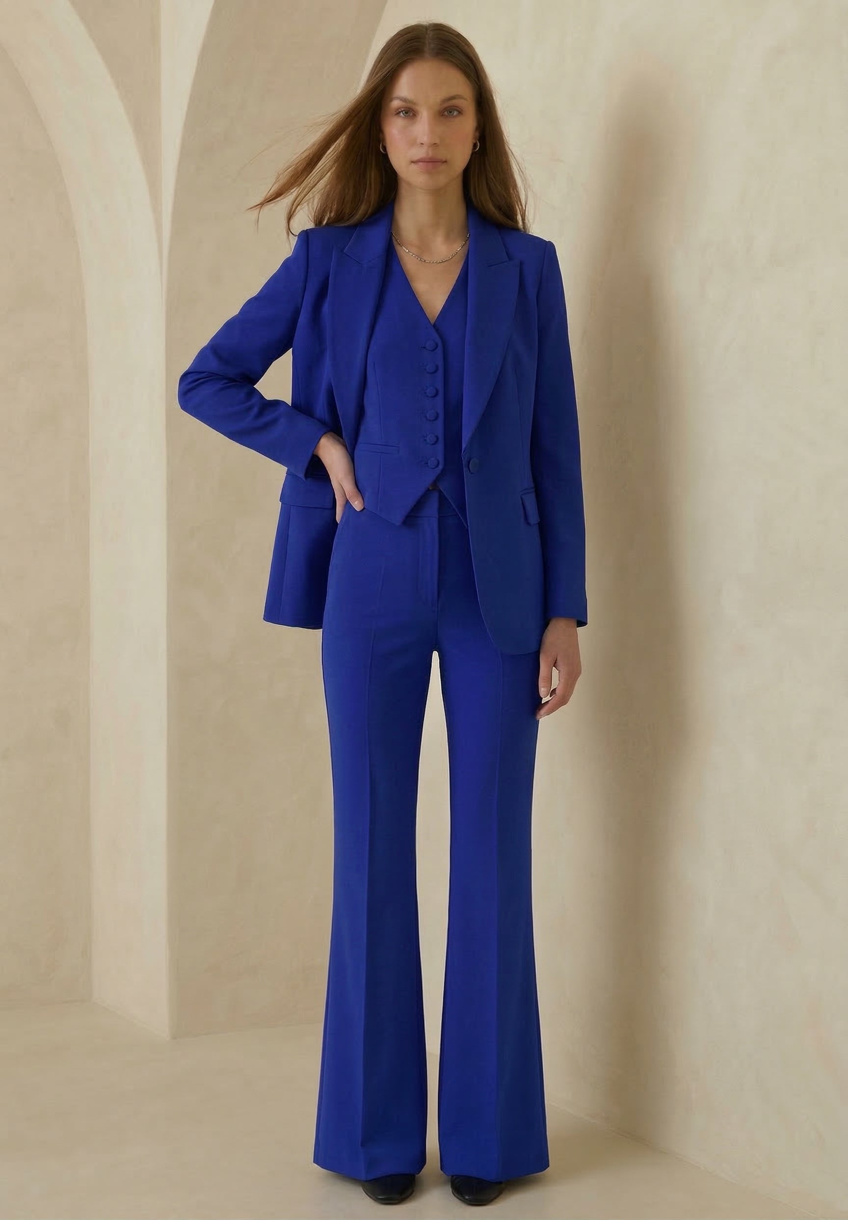 DELTA VEST & MIRA JACKET & CALVA TROUSERS SUIT
