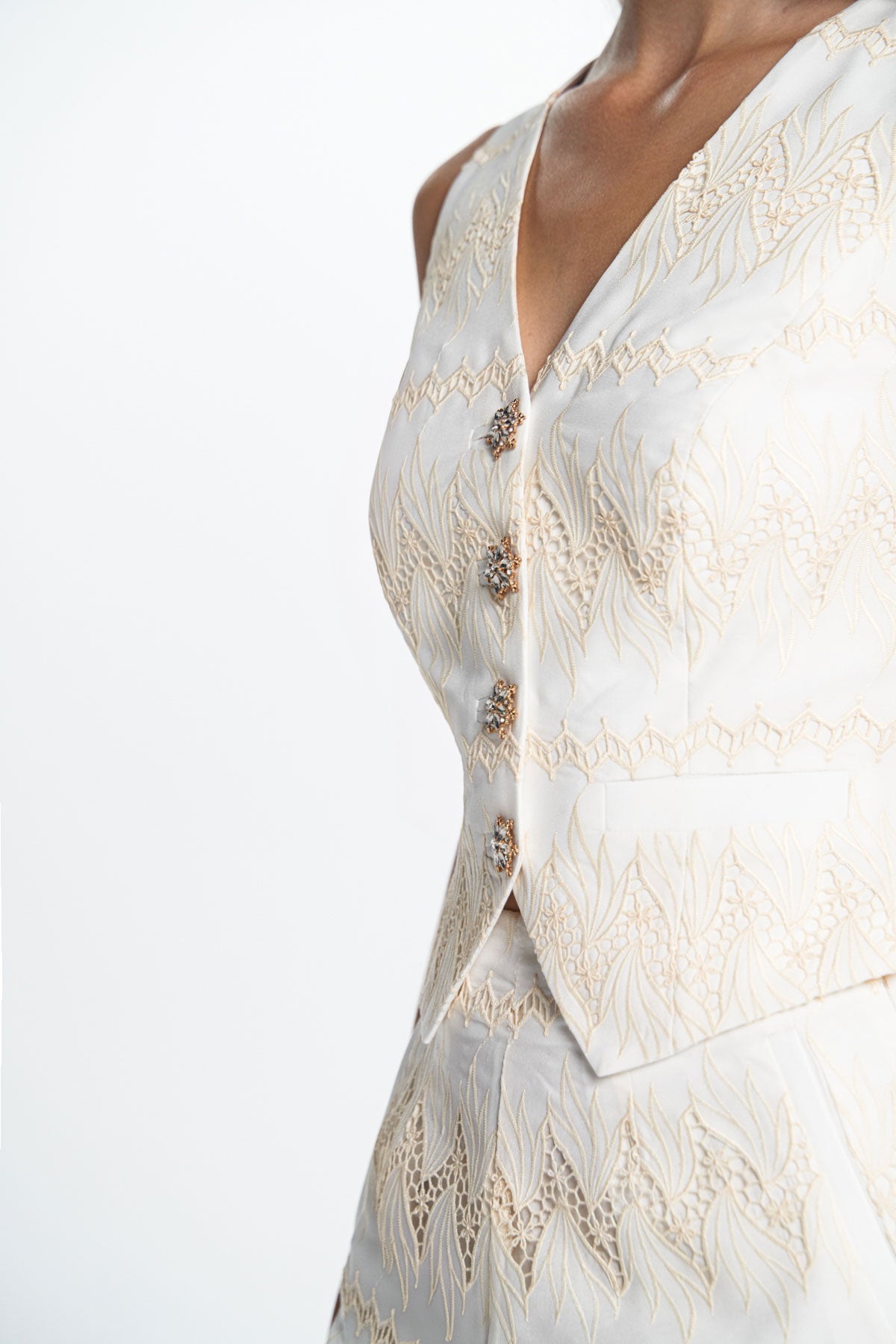 SCARLETT JACKET & GINA VEST & ALARA SHORTS SET
